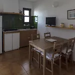 萨卡拉公寓酒店 *